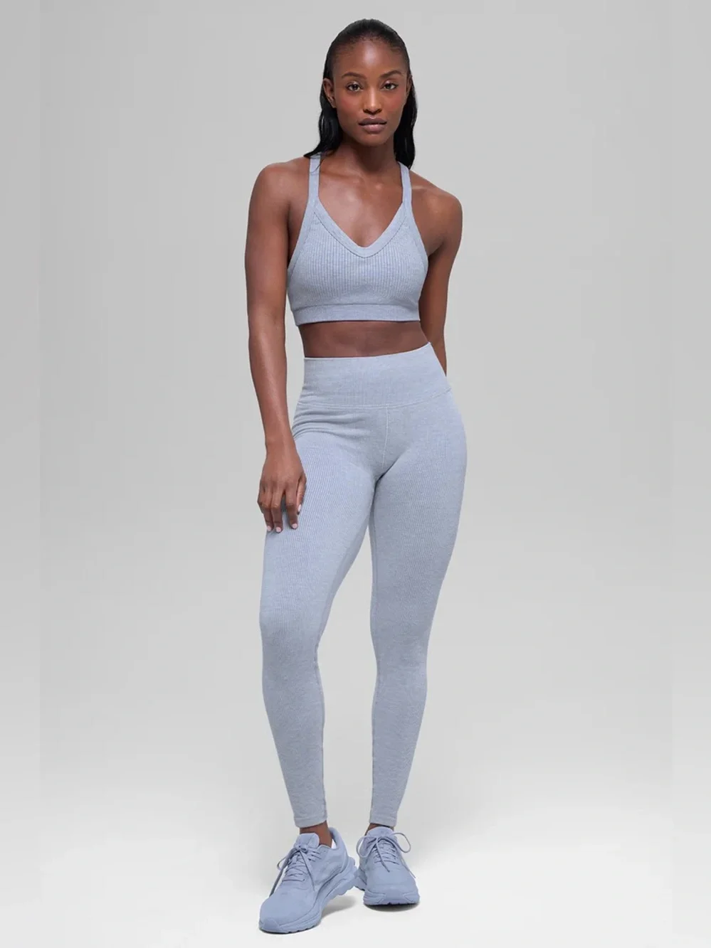 ALO YOGA | ✨NEW✨ Seamless Two Tone Rib Bra in Winter Frost Heather
